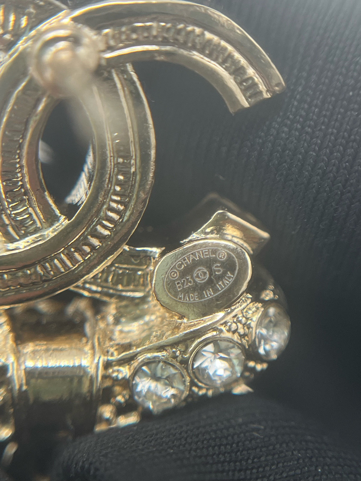 Chanel - Other - Gold-tone base metal with glass crystals and faux pearl drops. - Gold - (One size)