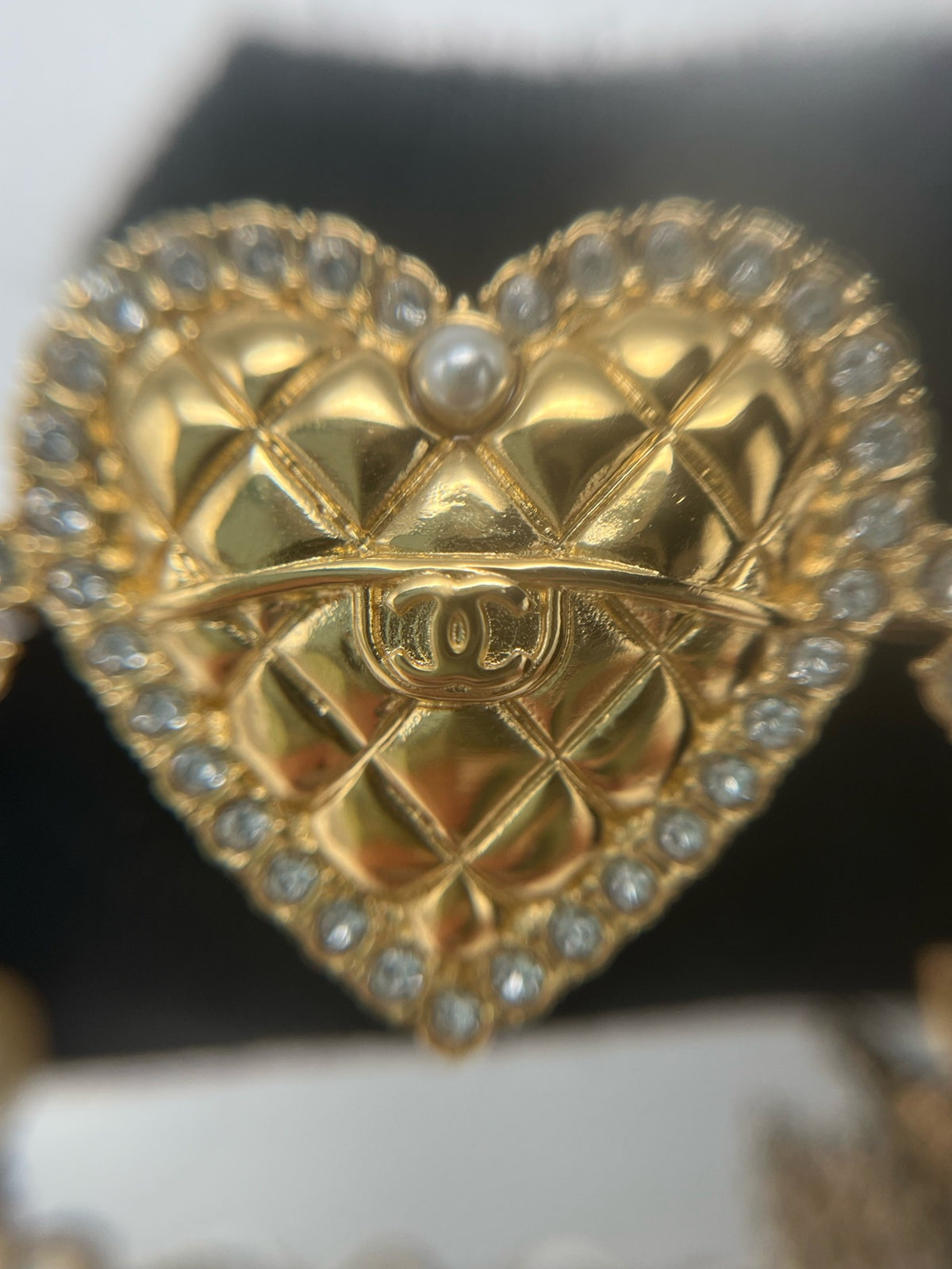 Chanel - Other - Gold-tone base metal with imitation pearl and crystal embellishments - Gold