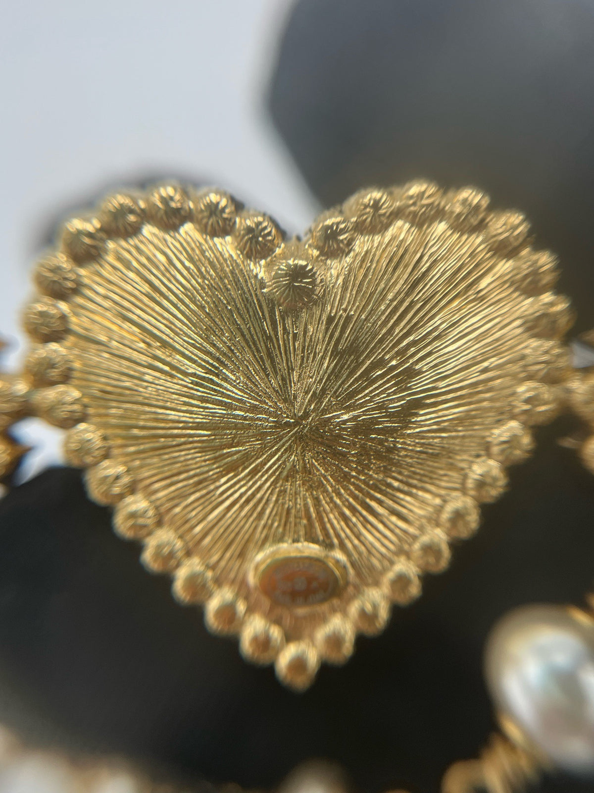 Chanel - Other - Gold-tone base metal with imitation pearl and crystal embellishments - Gold