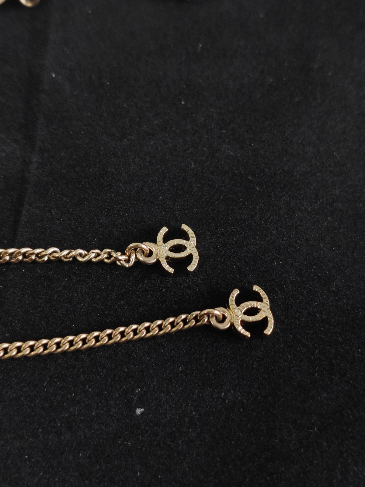 Chanel - Other - Gold-tone base metal with imitation pearls and decorative motifs. - Multicolour