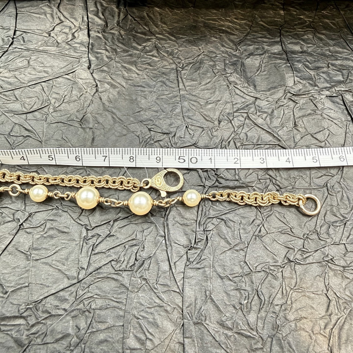 Chanel - Other - Gold-tone base metal with imitation pearls and glass rhinestones - Gold