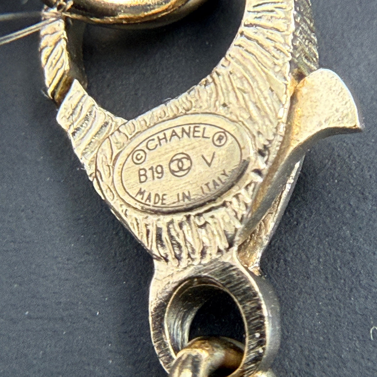 Chanel - Other - Gold-tone base metal with imitation pearls and glass rhinestones - Gold