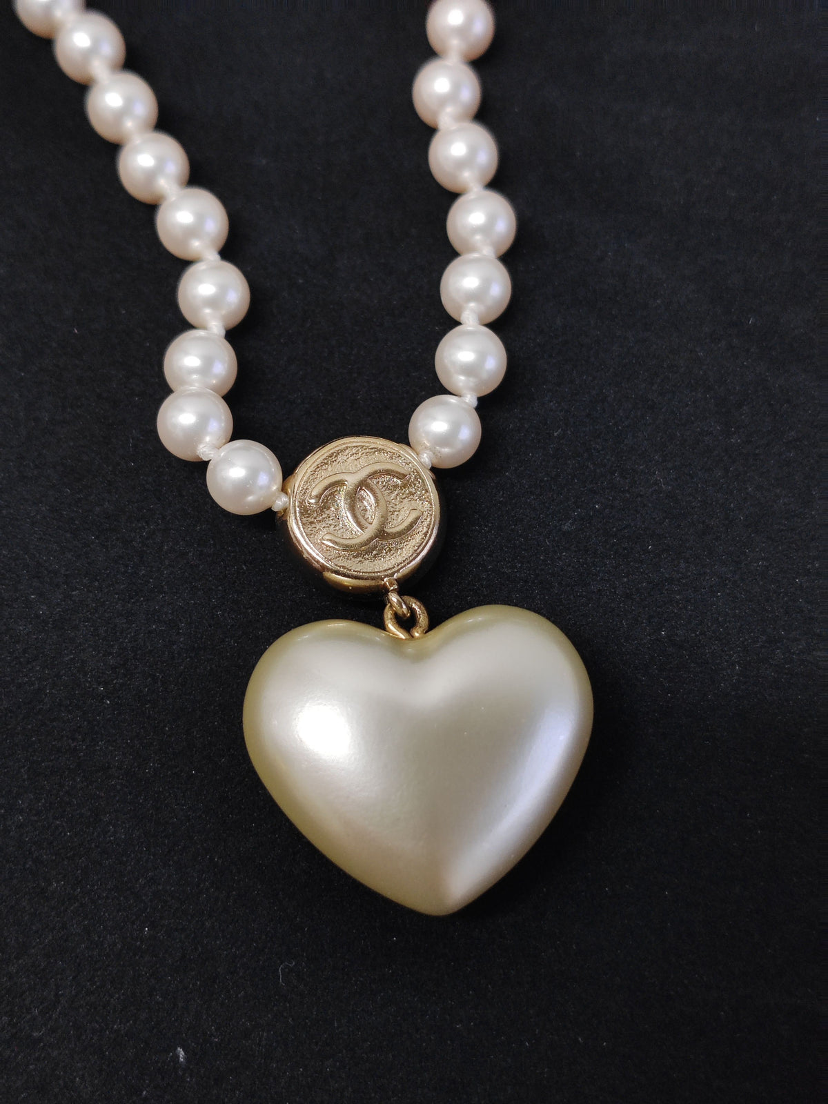 Chanel - Other - Gold-tone base metal with imitation pearls and rhinestone embellishments. - Multicolour