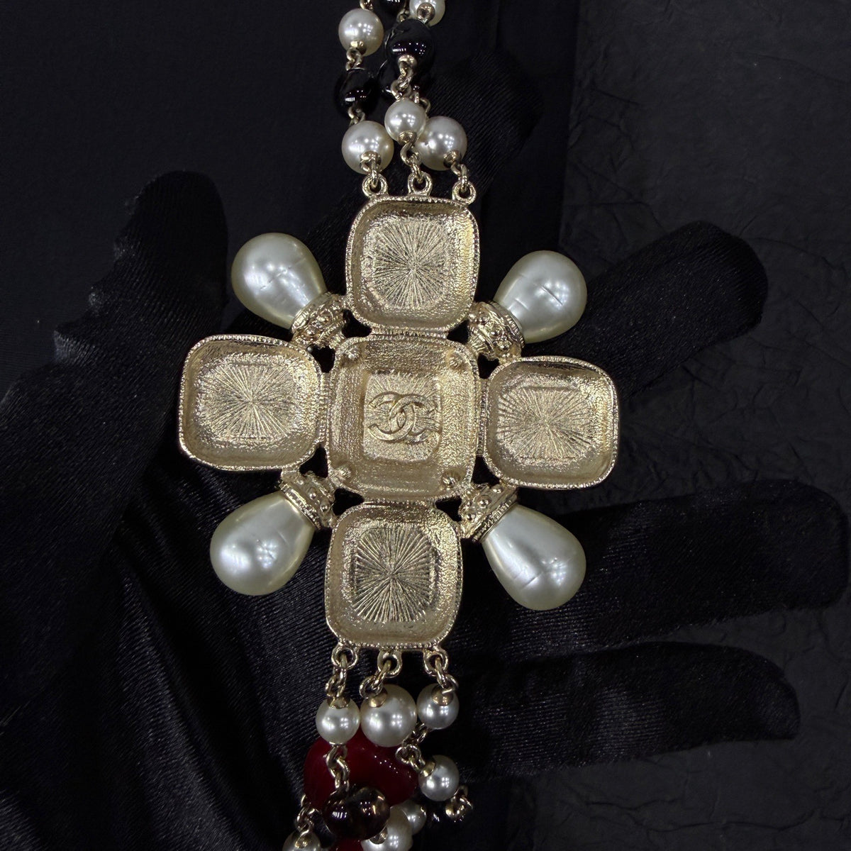 Chanel - Other - Gold-tone base metal with imitation pearls, enamel and resin beads. - Multicolour