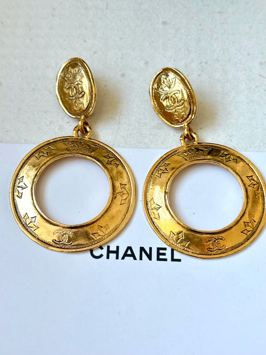 Chanel - Other - Gold-tone costume metal - Gold