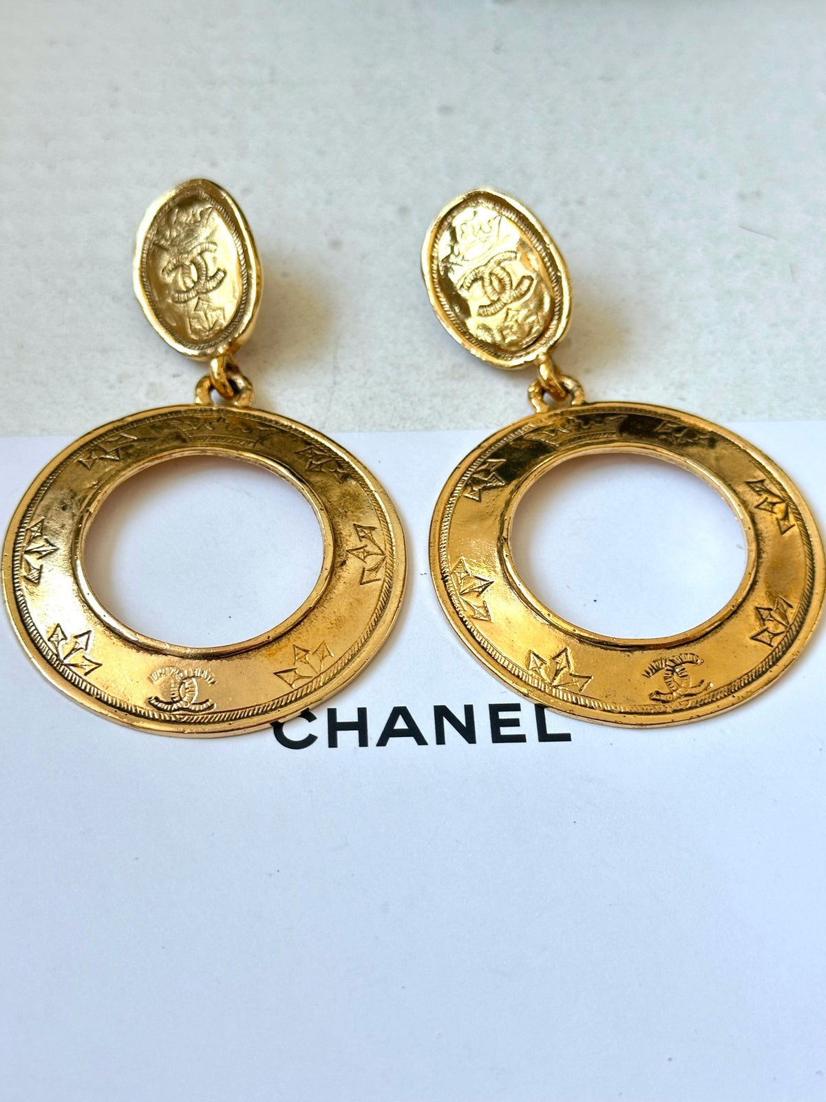 Chanel - Other - Gold-tone costume metal - Gold