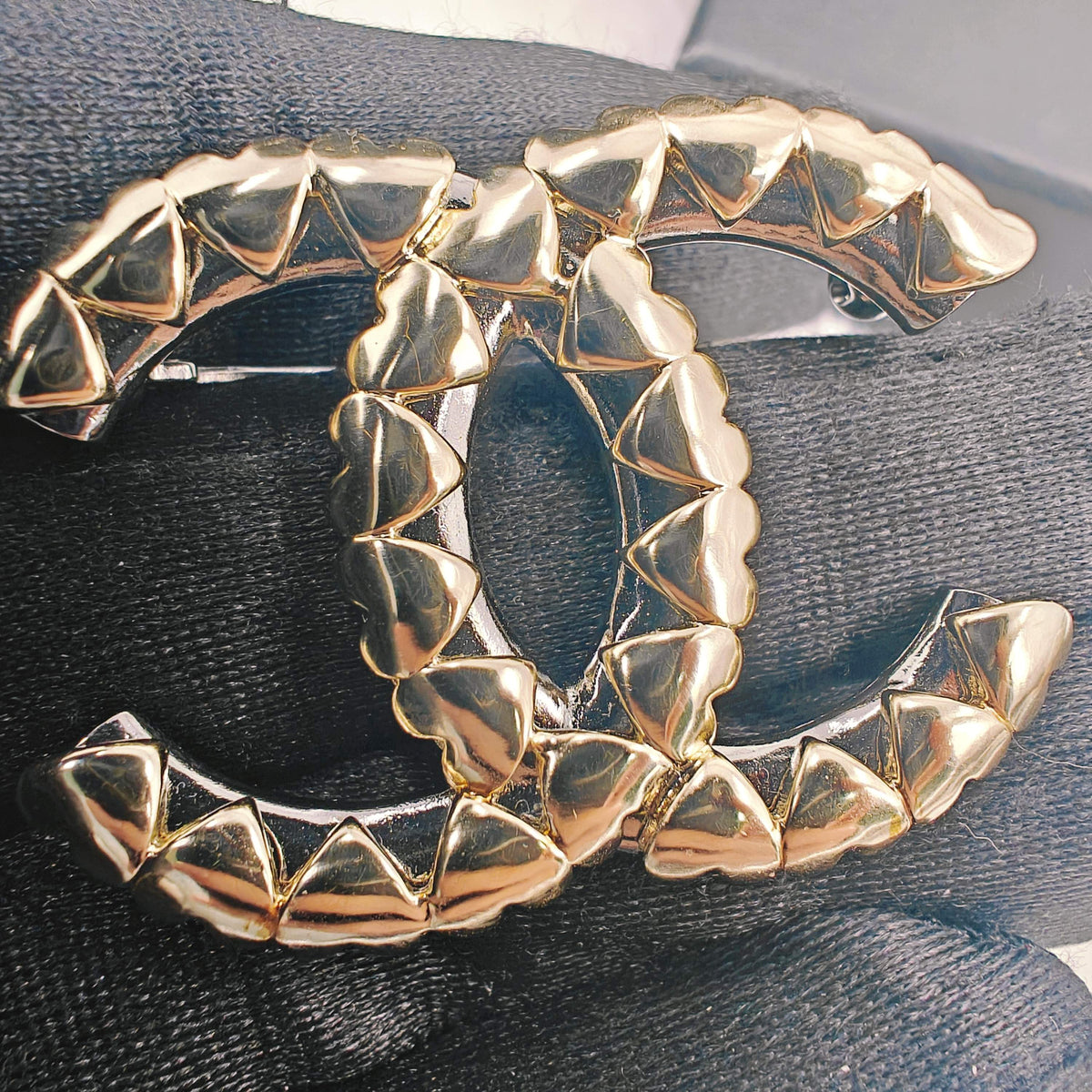 Chanel - Other - Gold-tone costume metal - Gold