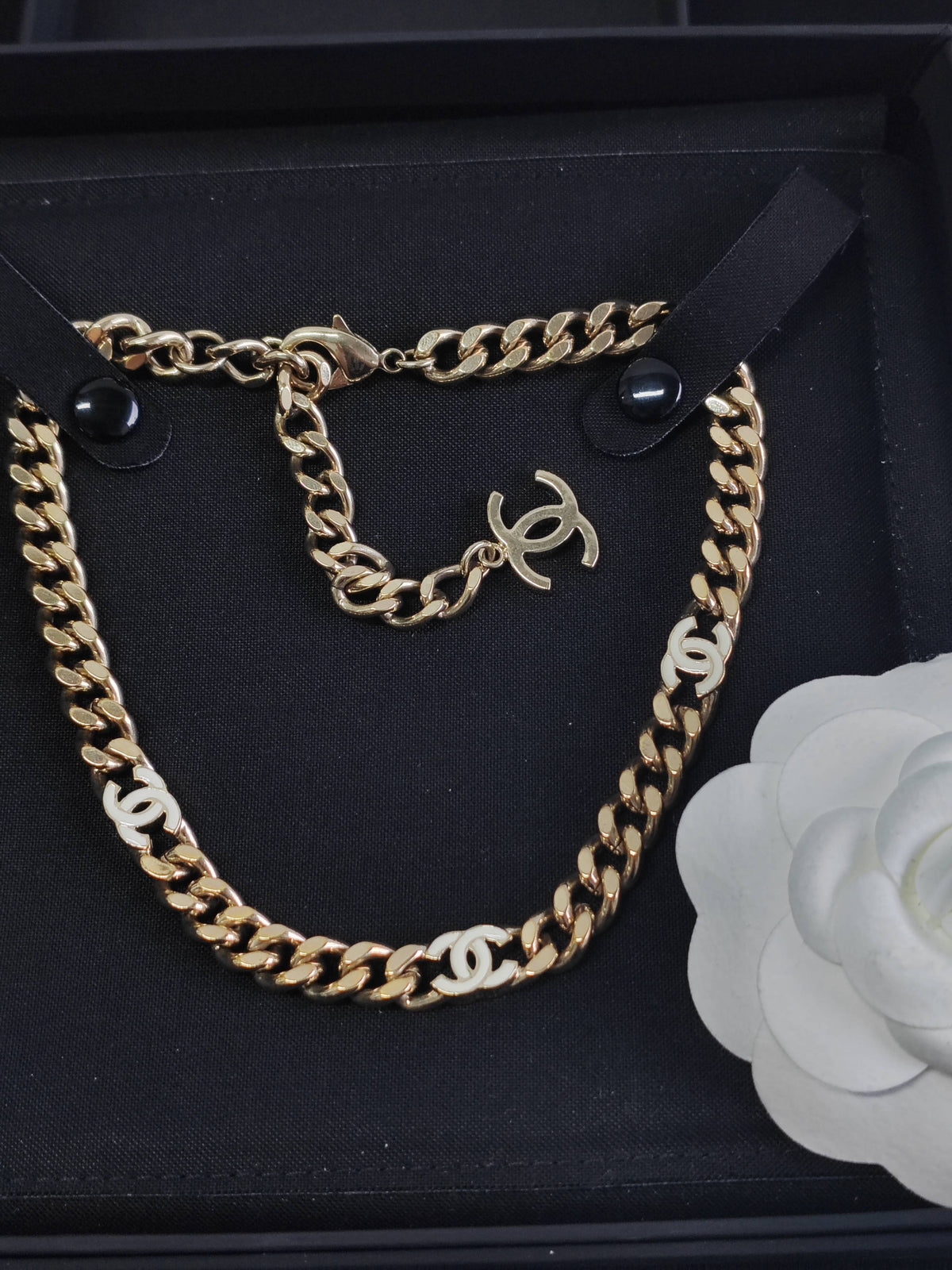 Chanel - Other - Gold-tone metal; base metal composition unspecified. - Gold