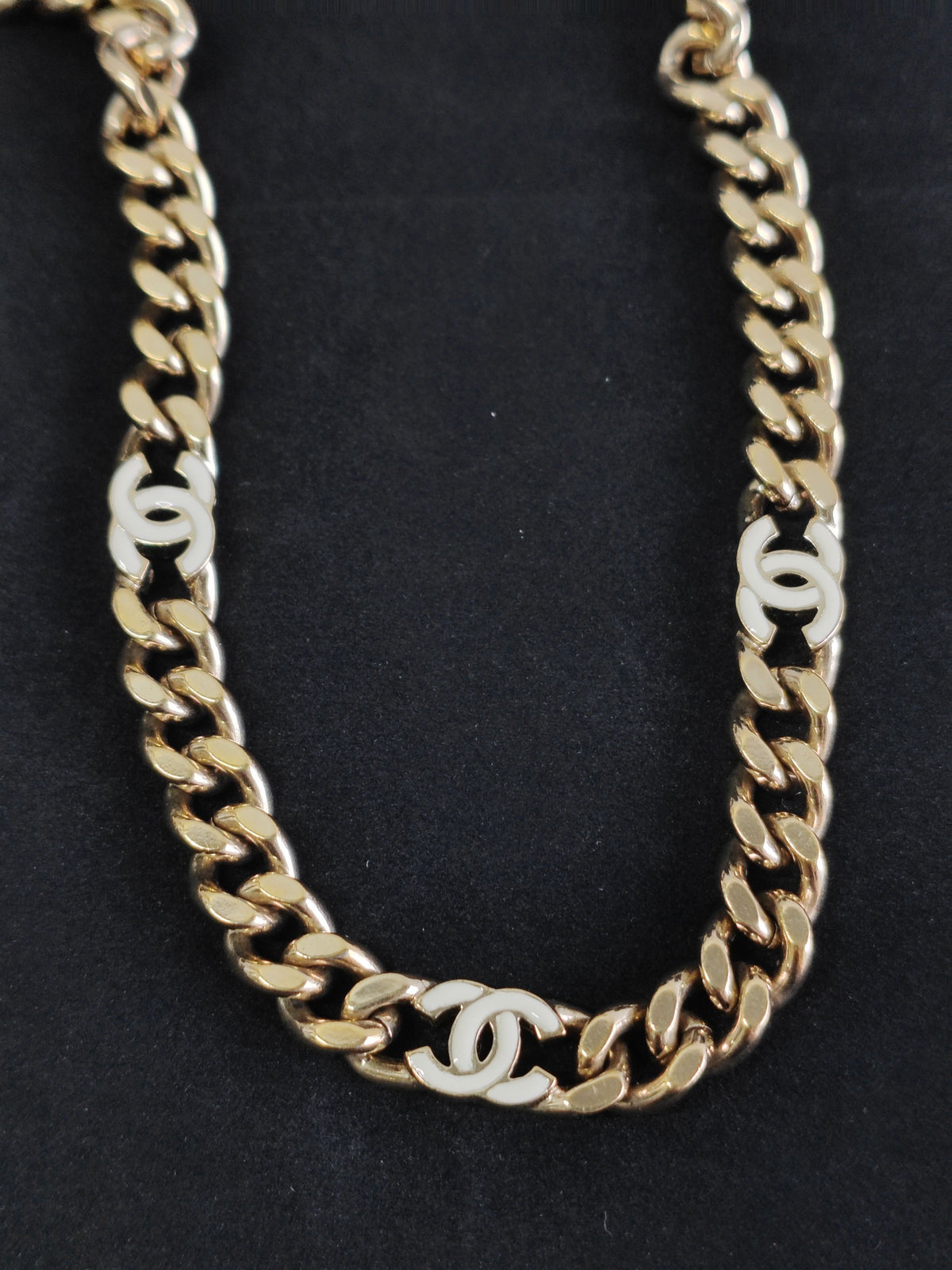 Chanel - Other - Gold-tone metal; base metal composition unspecified. - Gold