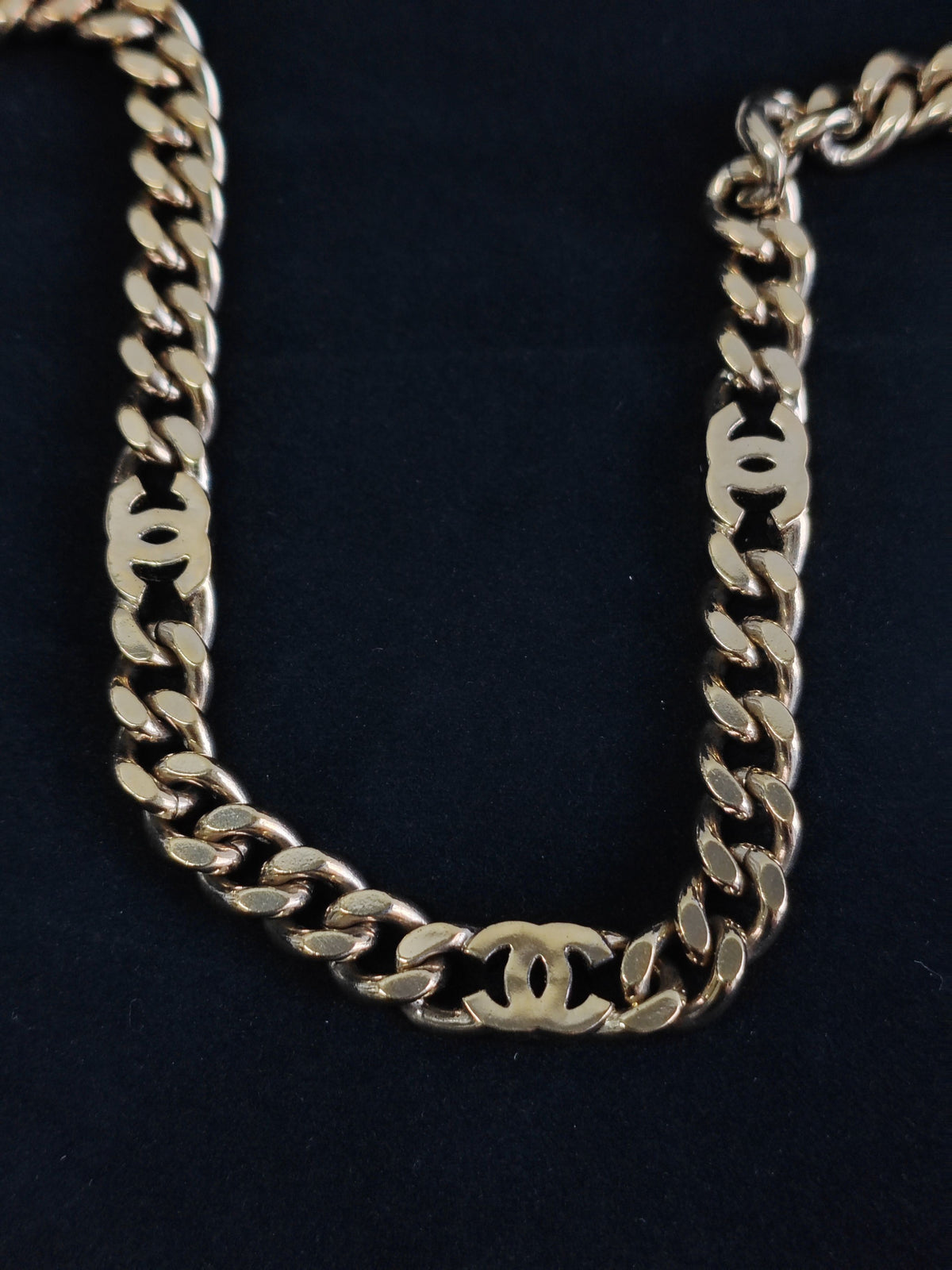 Chanel - Other - Gold-tone metal; base metal composition unspecified. - Gold