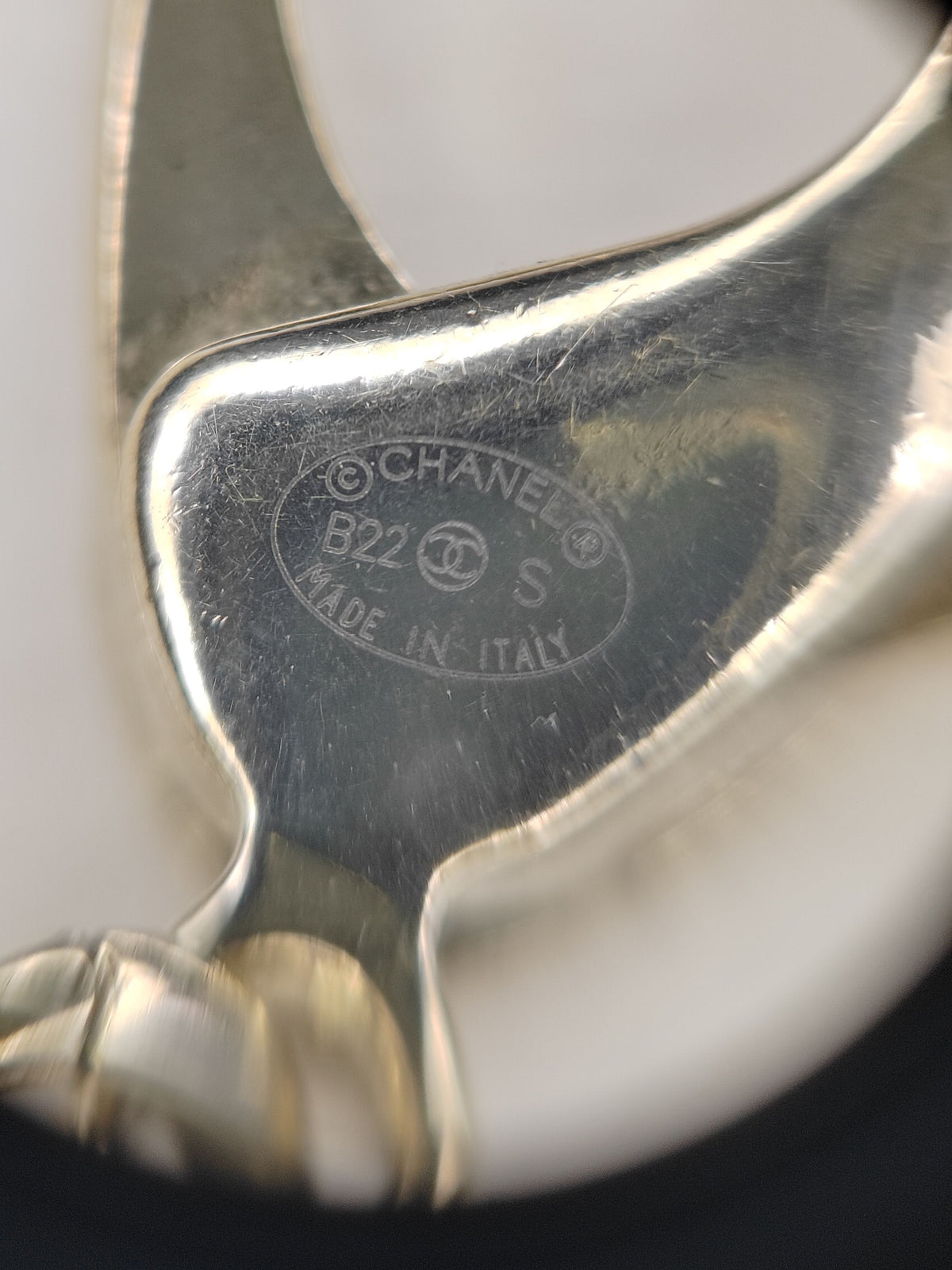 Chanel - Other - Gold-tone metal; base metal composition unspecified. - Gold