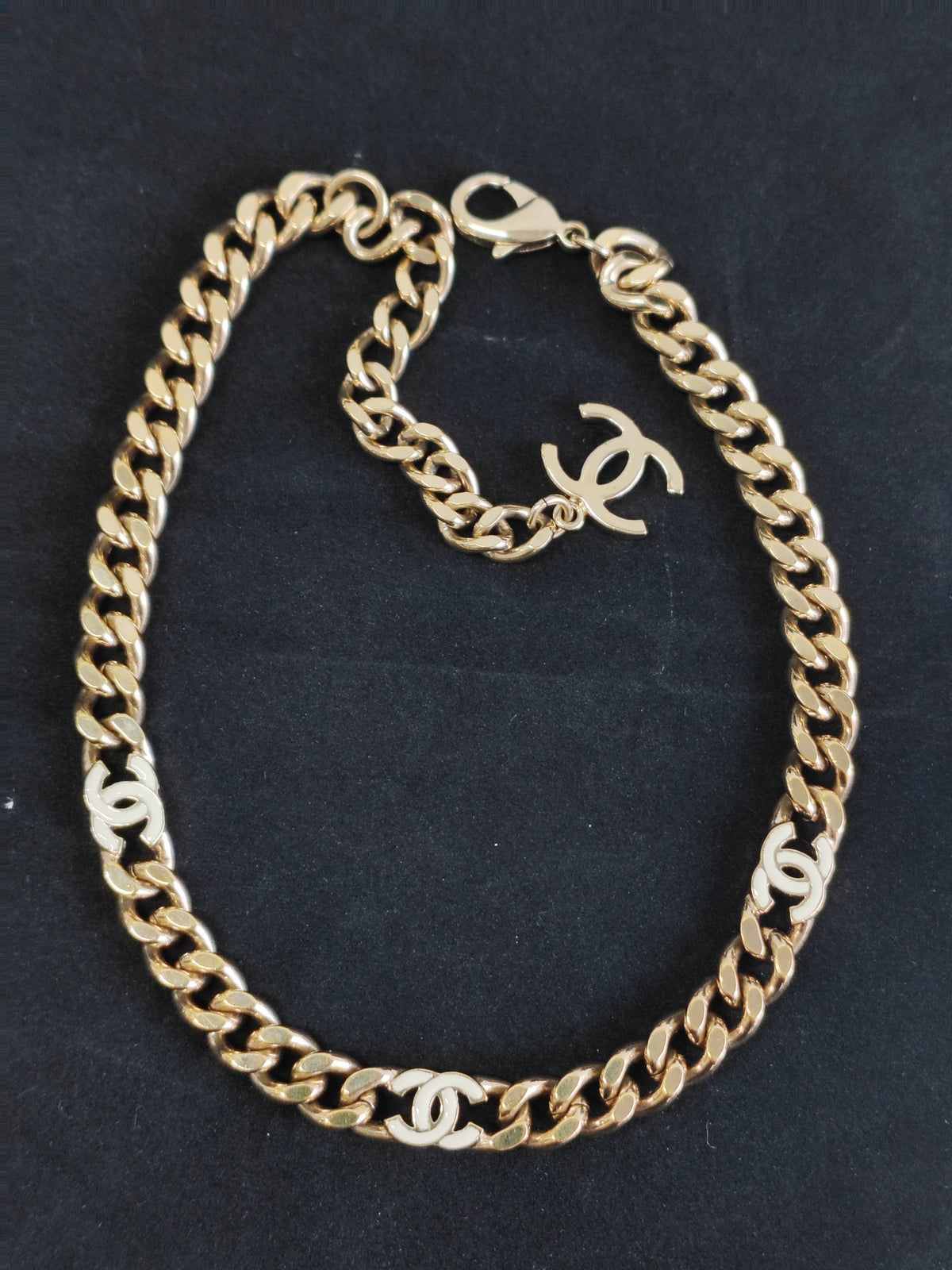 Chanel - Other - Gold-tone metal; base metal composition unspecified. - Gold