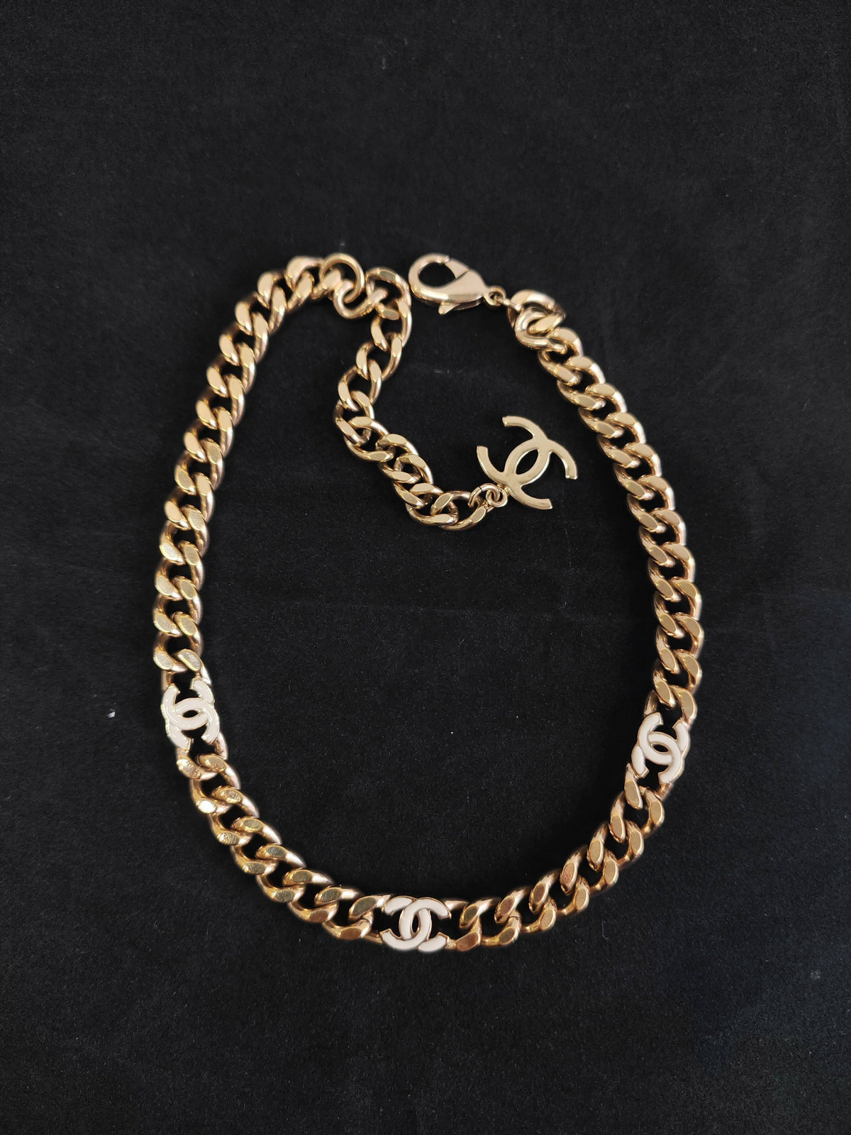 Chanel - Other - Gold-tone metal; base metal composition unspecified. - Gold
