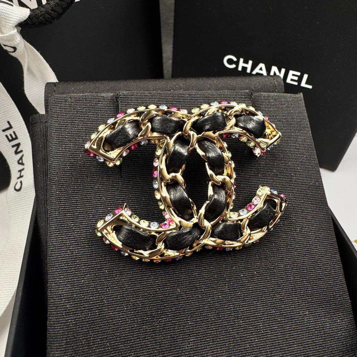 Chanel - Other - Gold-tone metal, black leather and multicolour crystal embellishments - Multicolour