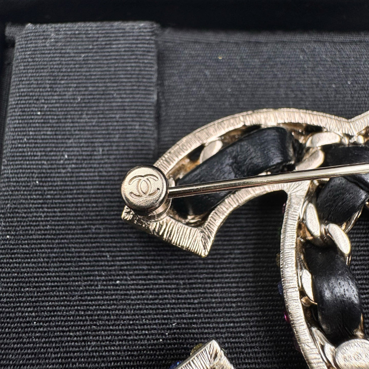 Chanel - Other - Gold-tone metal, black leather and multicolour crystal embellishments - Multicolour