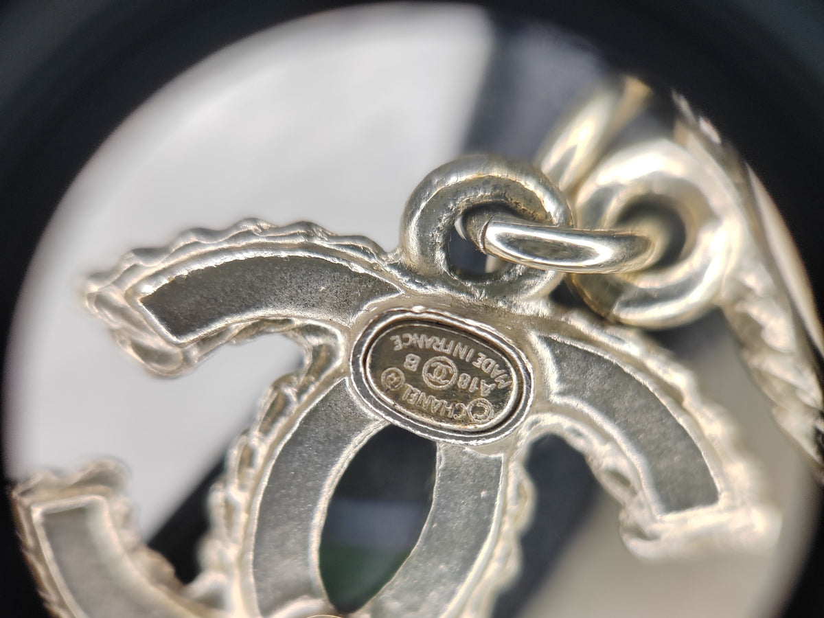 Chanel - Other - Gold-tone metal; exact alloy unspecified - Gold