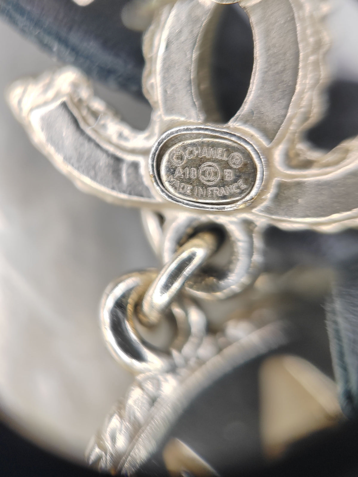 Chanel - Other - Gold-tone metal; exact alloy unspecified - Gold