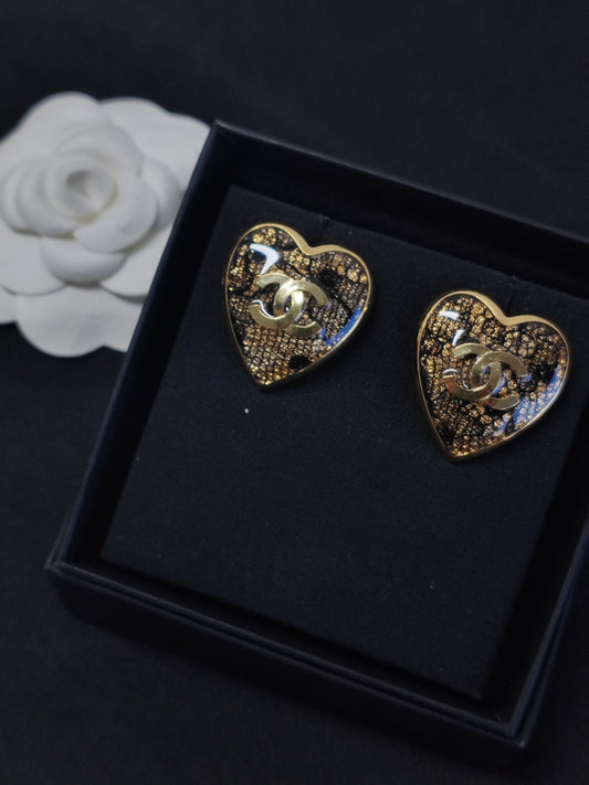 Chanel - Other - Gold-tone metal; exact composition not confirmed - Gold