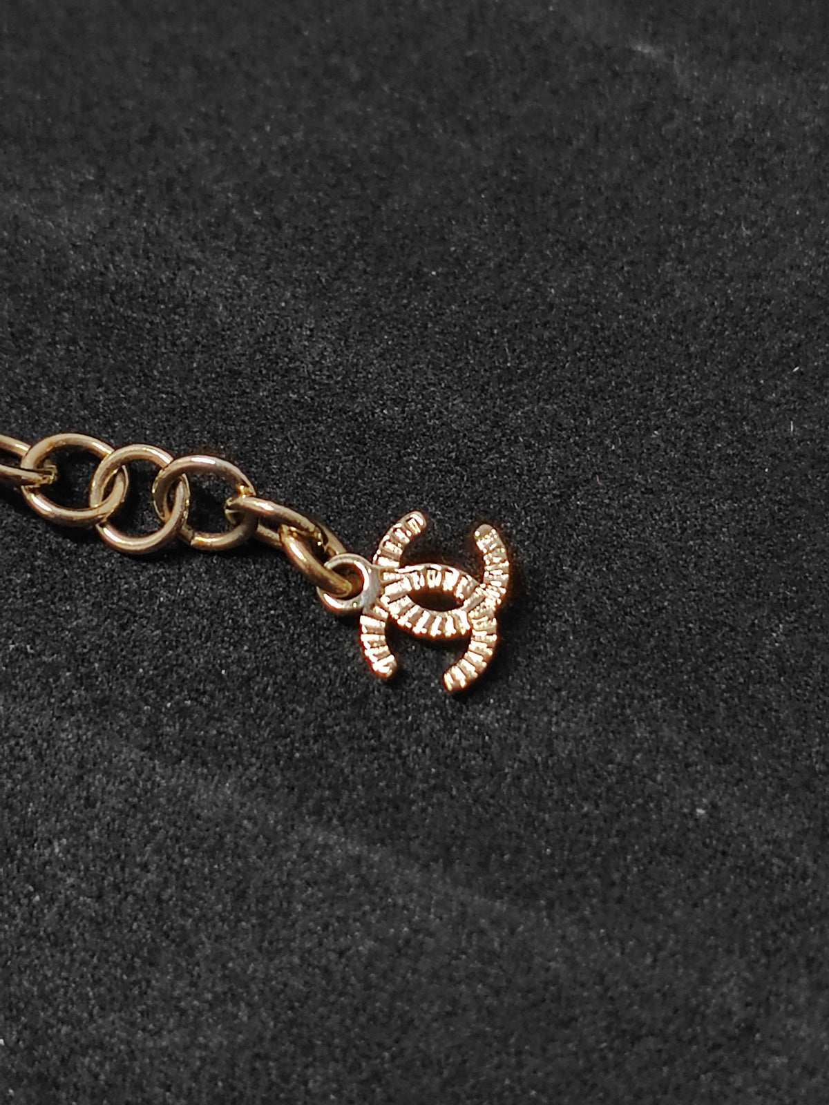 Chanel - Other - Gold-tone metal, imitation pearls and rhinestone accents - Multicolour