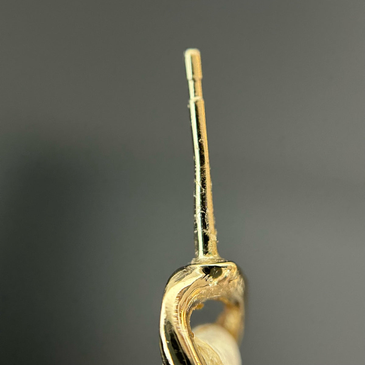 Chanel - Other - Gold-tone metal, lambskin leather and imitation pearls. - Beige - (Medium)