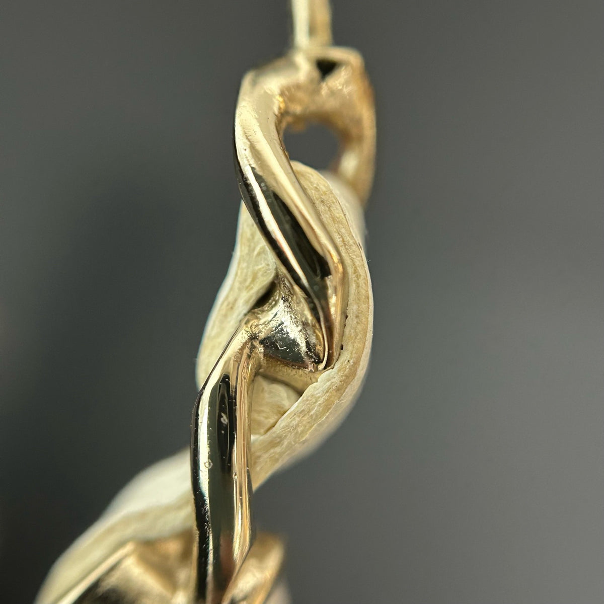 Chanel - Other - Gold-tone metal, lambskin leather and imitation pearls. - Beige - (Medium)