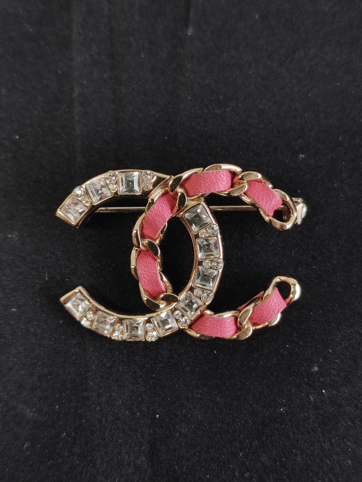 Chanel - Other - Gold-tone metal, rhinestones and pink leather details. - Pink