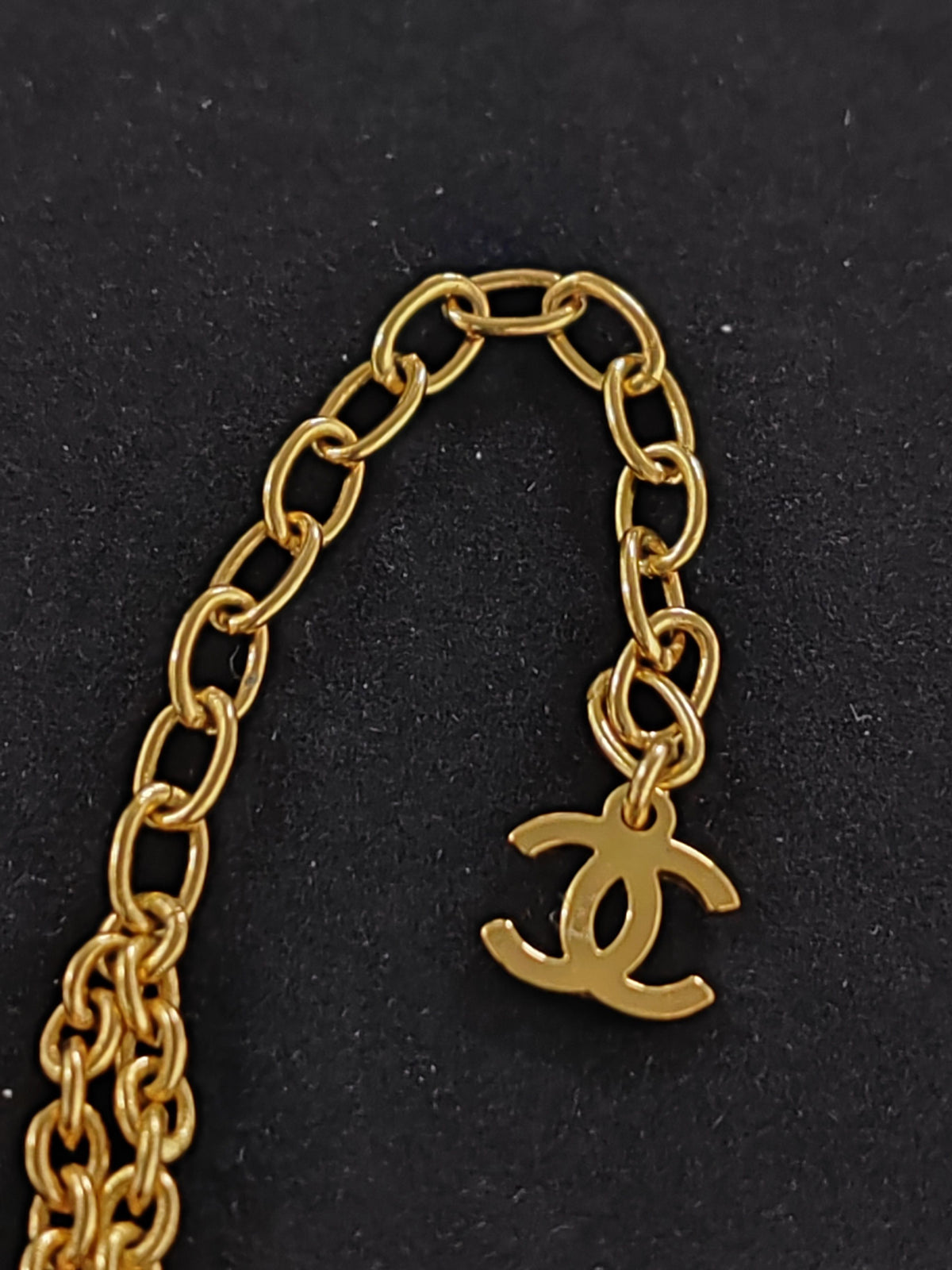 Chanel - Other - Gold-tone metal with a faux pearl detail; exact alloy unspecified - Gold