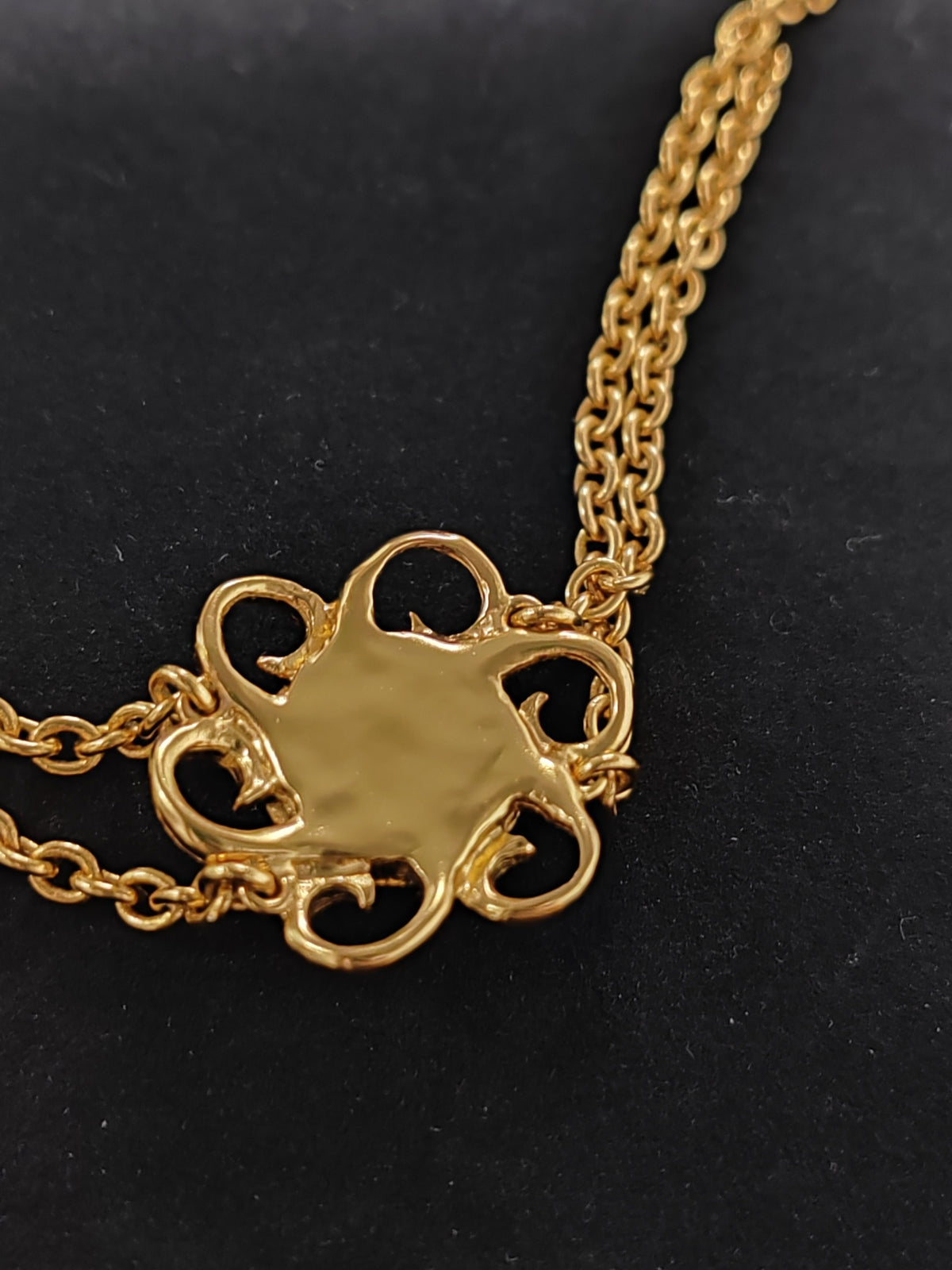 Chanel - Other - Gold-tone metal with a faux pearl detail; exact alloy unspecified - Gold