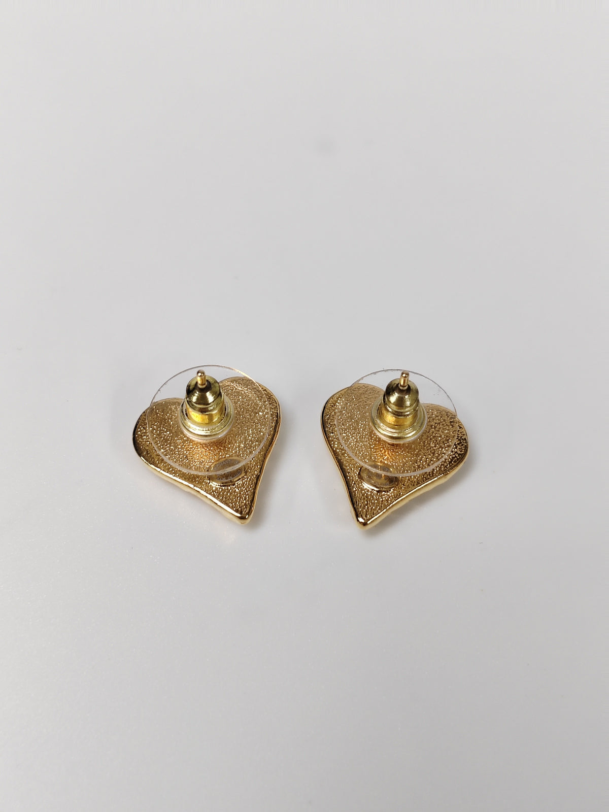 Chanel - Other - Gold-tone metal with black enamel accents - Gold