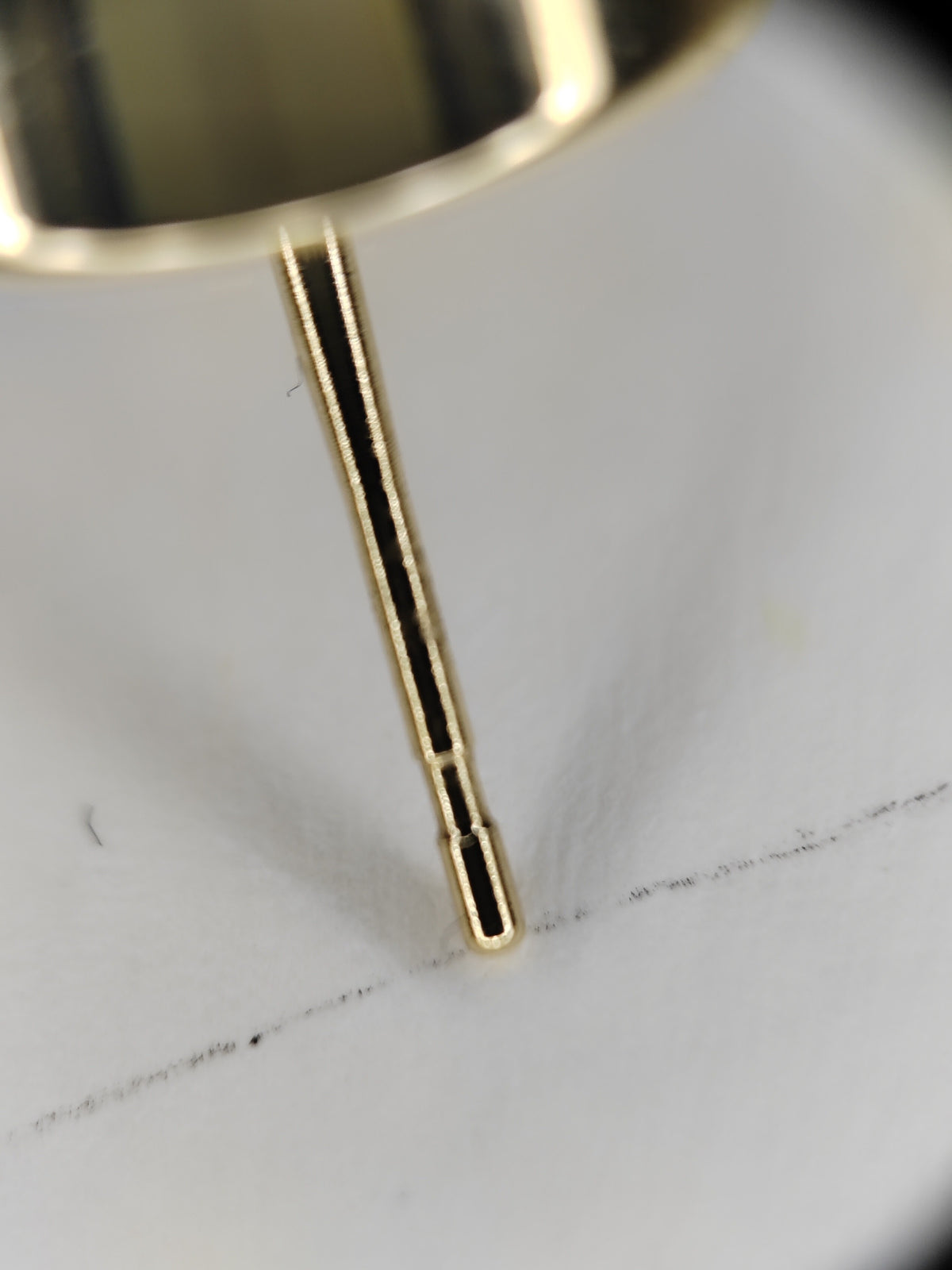 Chanel - Other - Gold-tone metal with black enamel detailing - Multicolour