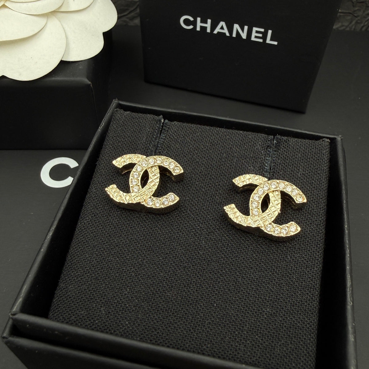 Chanel - Other - Gold-tone metal with clear crystal embellishments - Gold