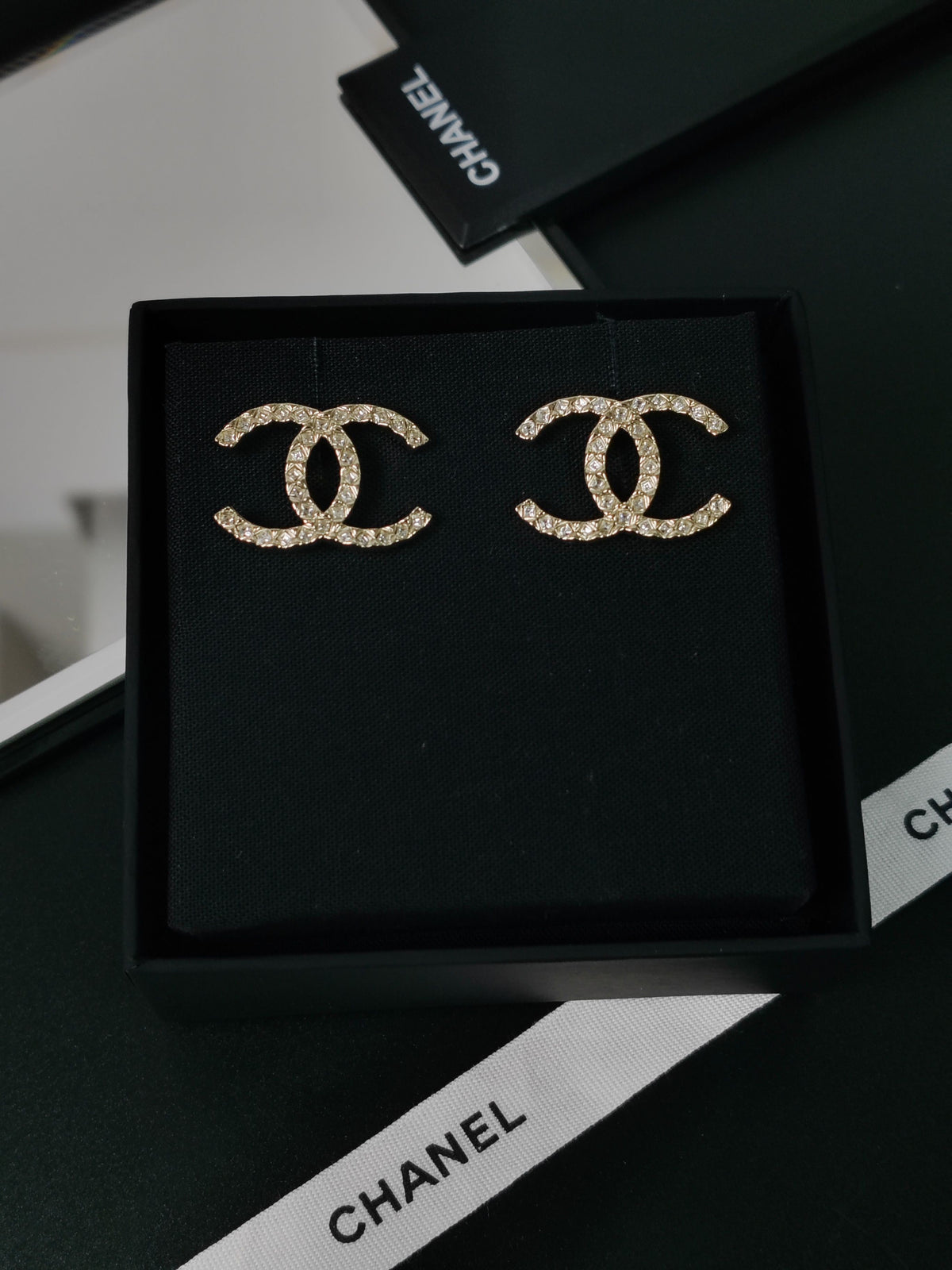 Chanel - Other - Gold-tone metal with clear crystal embellishments - Gold