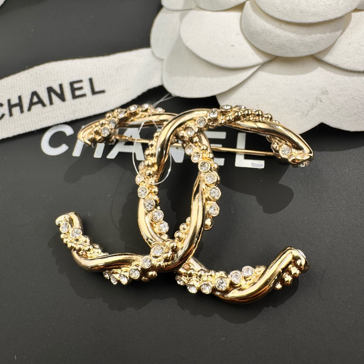 Chanel - Other - Gold-tone metal with clear crystal embellishments - Gold