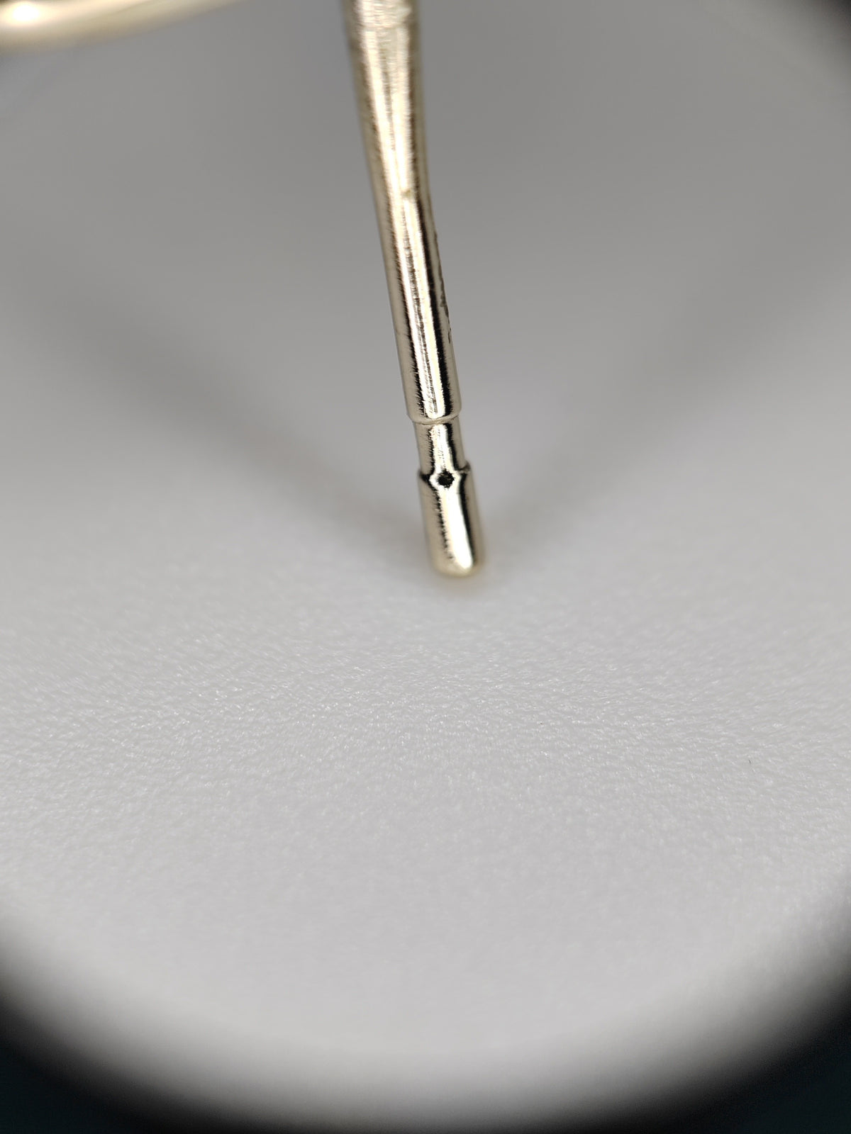 Chanel - Other - Gold-tone metal with clear crystal embellishments - Gold