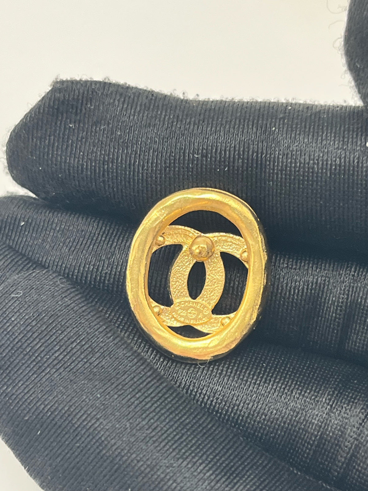 Chanel - Other - Gold-tone metal with clear crystal embellishments - Gold - (One size)