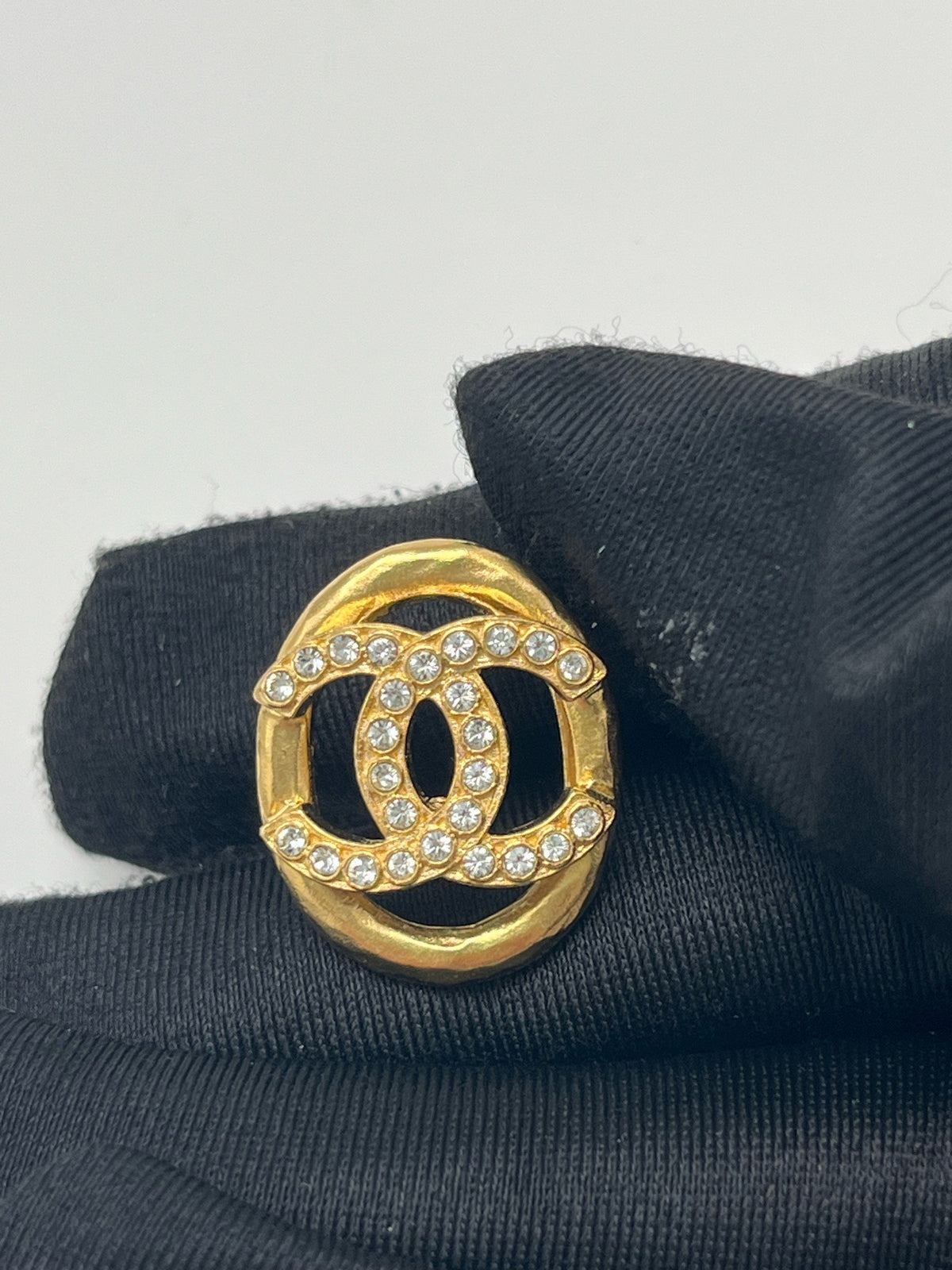Chanel - Other - Gold-tone metal with clear crystal embellishments - Gold - (One size)