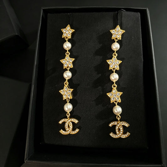Chanel - Other - Gold-tone metal with clear crystals and pearl-like beads - Gold