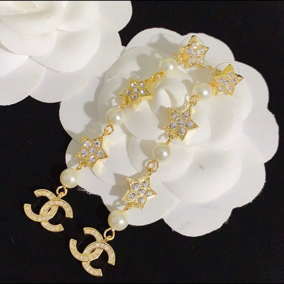 Chanel - Other - Gold-tone metal with clear crystals and pearl-like beads - Gold