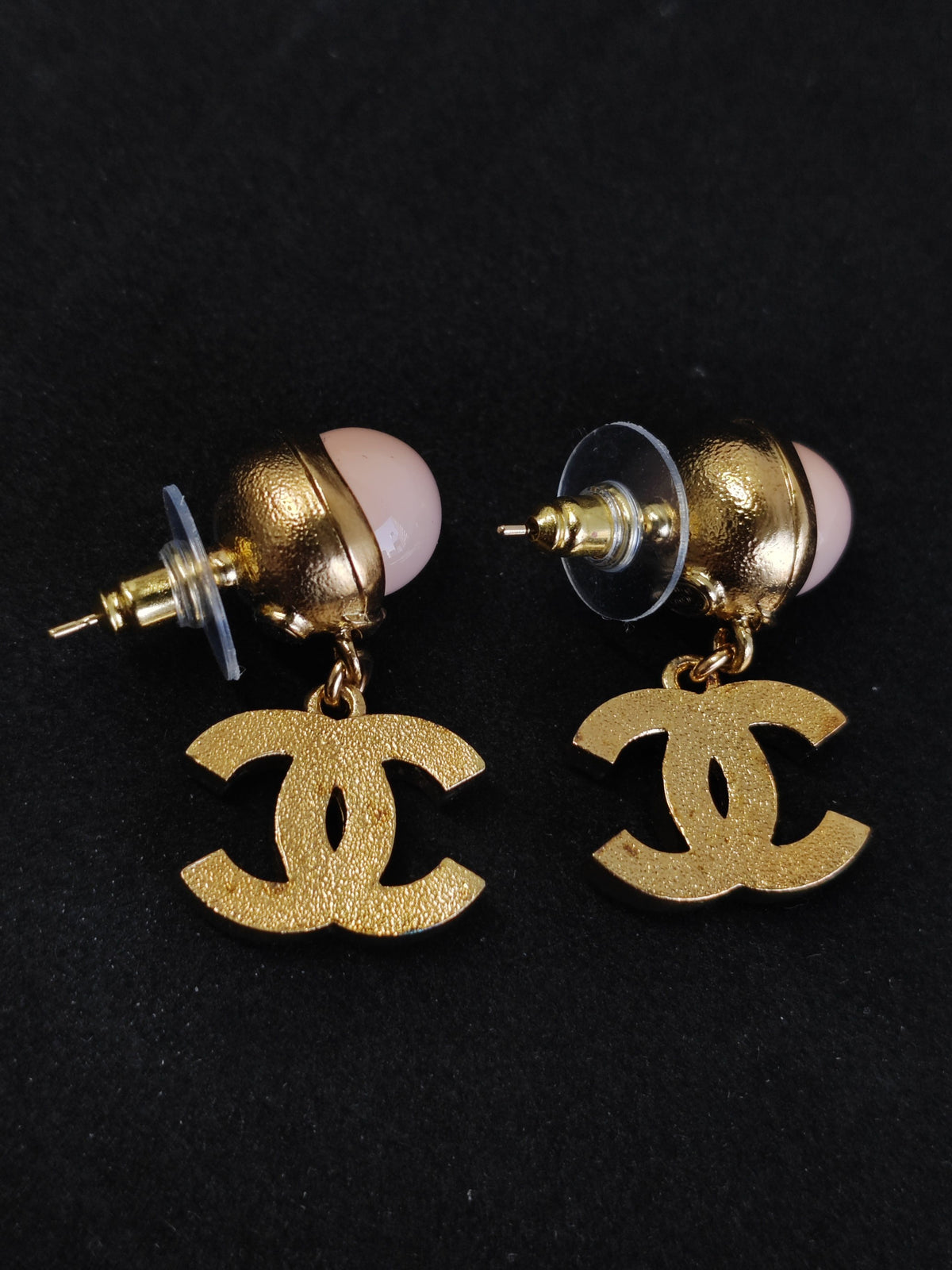 Chanel - Other - Gold-tone metal with clear crystals and pink cabochons; exact composition unknown. - Pink