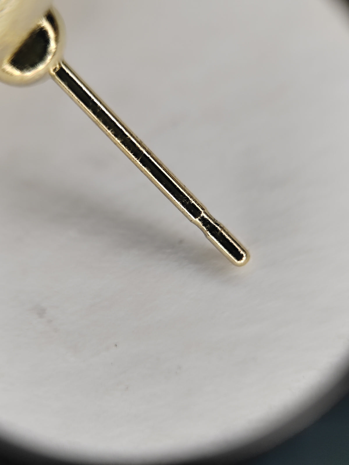 Chanel - Other - Gold-tone metal with clear crystals and pink cabochons; exact composition unknown. - Pink