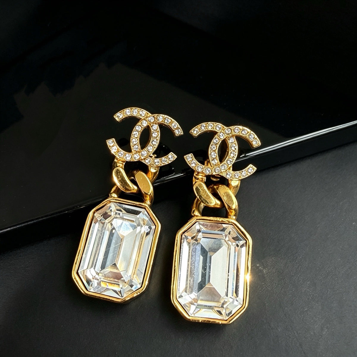 Chanel - Other - Gold-tone metal with clear faceted glass embellishments - Gold