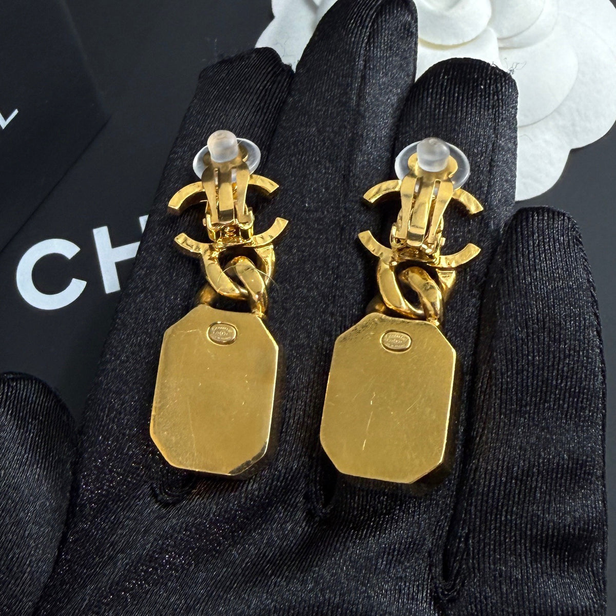 Chanel - Other - Gold-tone metal with clear faceted glass embellishments - Gold