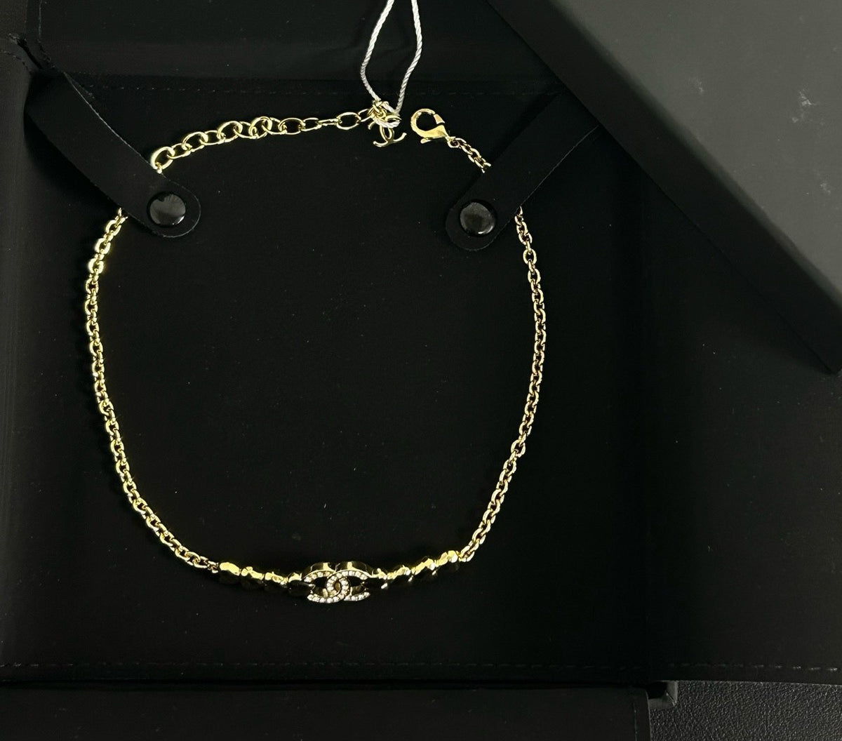 Chanel - Other - Gold-tone metal with clear glass crystals - Gold
