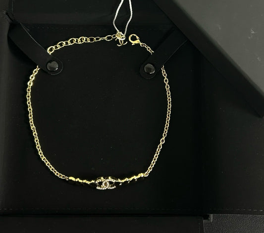Chanel - Other - Gold-tone metal with clear glass crystals - Gold