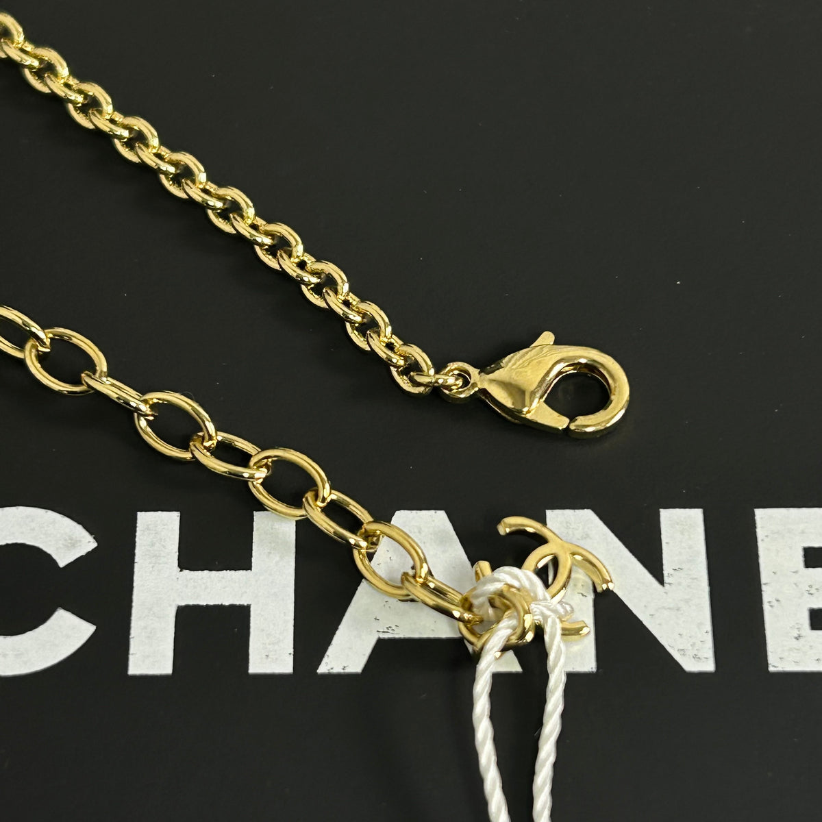 Chanel - Other - Gold-tone metal with clear glass crystals - Gold
