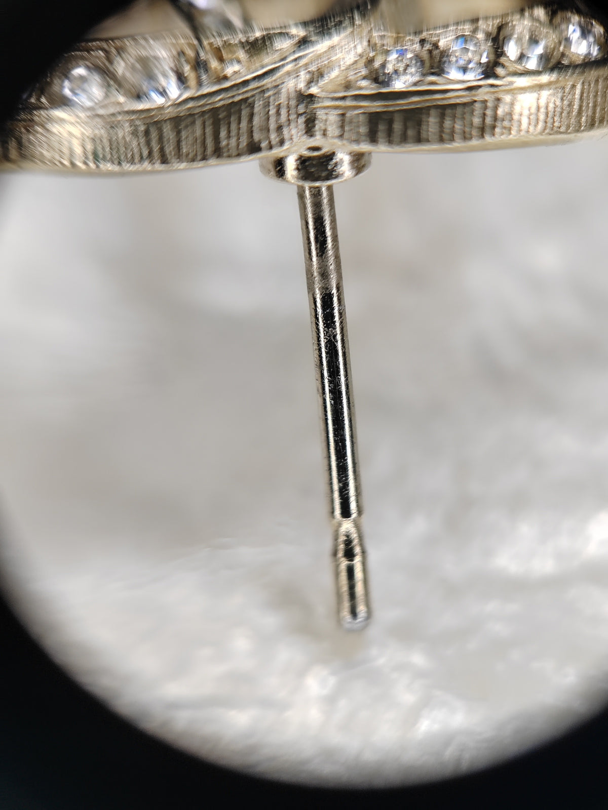 Chanel - Other - Gold-tone metal with clear glass rhinestones - Gold