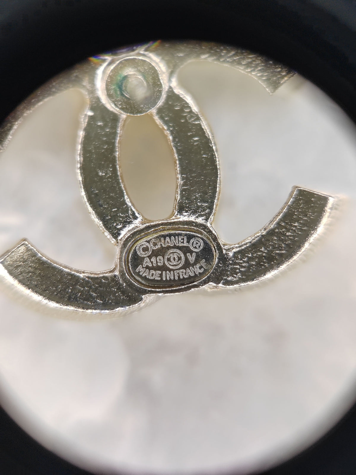 Chanel - Other - Gold-tone metal with clear glass rhinestones - Gold