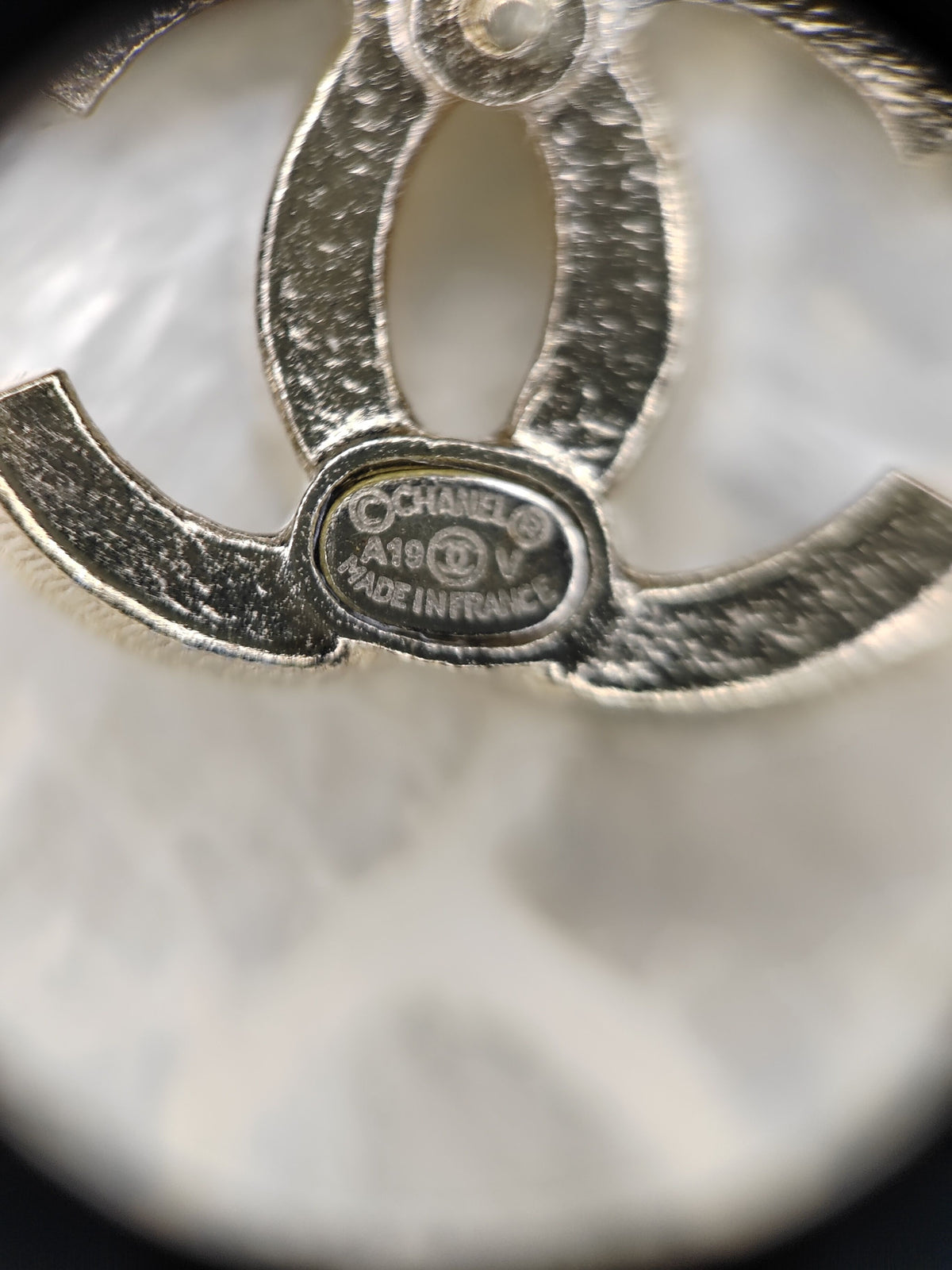 Chanel - Other - Gold-tone metal with clear glass rhinestones - Gold