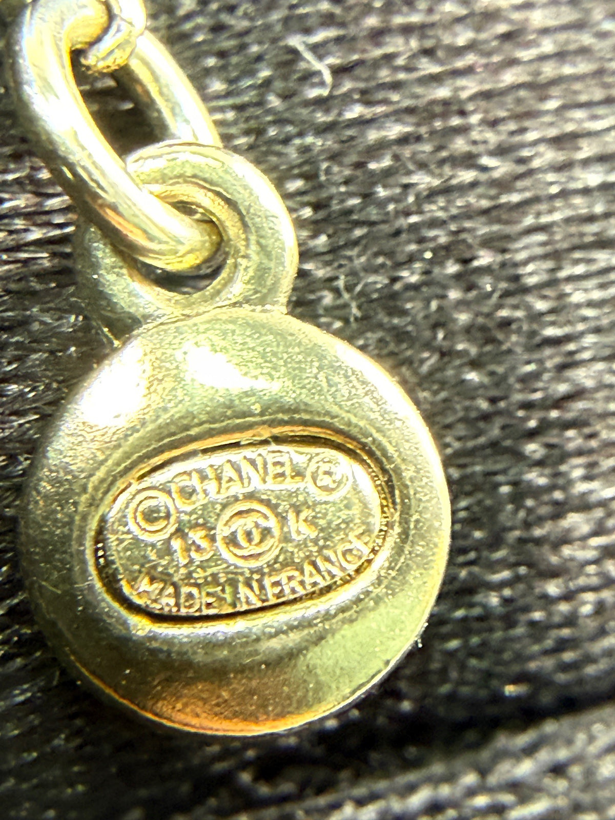 Chanel - Other - Gold-tone metal with clear rhinestone accents and a pearl-like drop - Gold - (43+15)