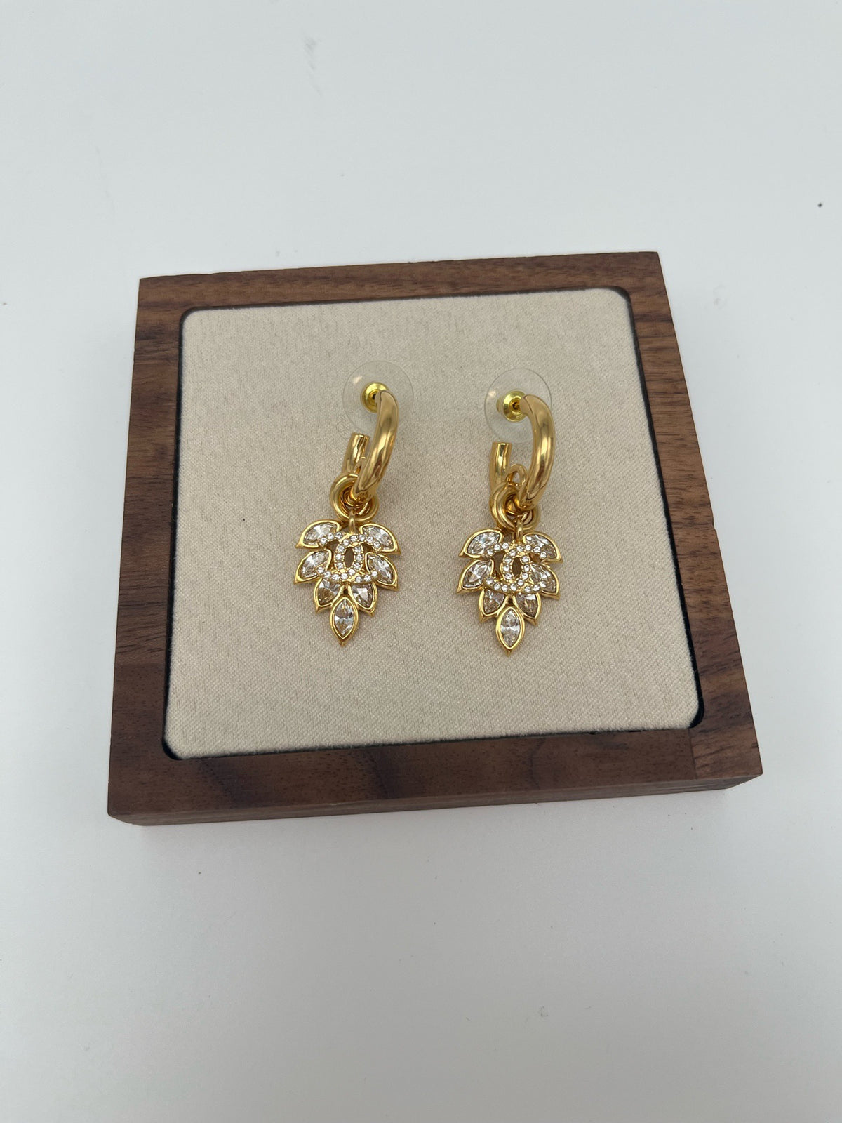 Chanel - Other - Gold-tone metal with clear rhinestones - Gold